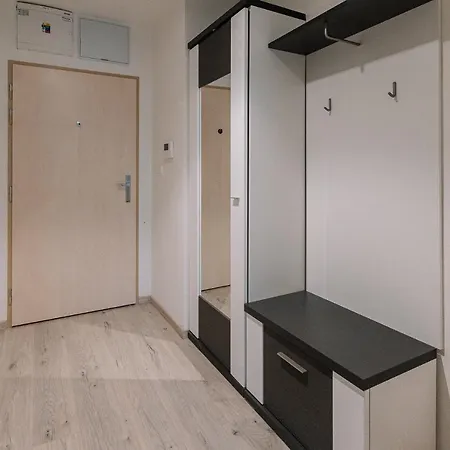 Apartament Skau Dunajska 58a Apt3 *