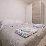 Skau Dunajska 58a Apt3 Bratislava